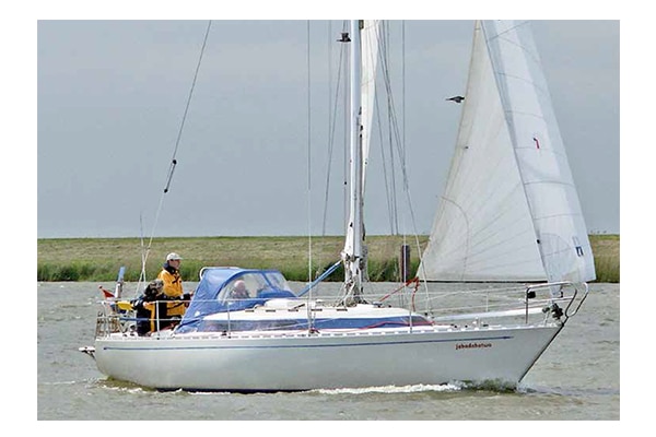 standfast 33 sailboat review